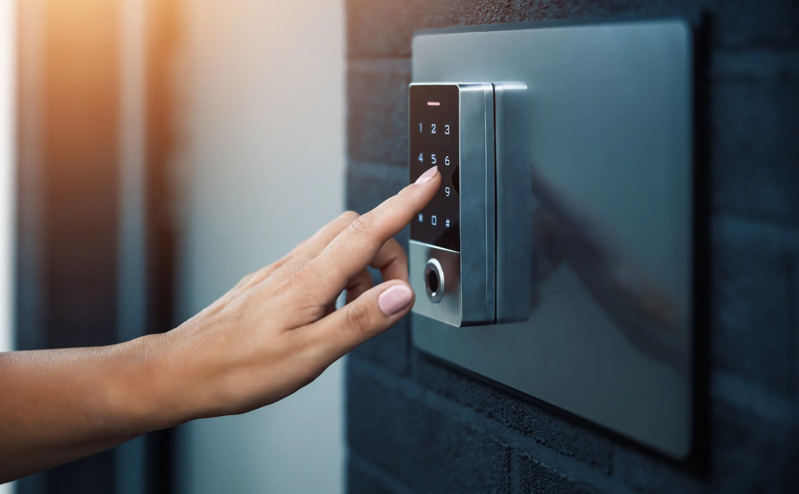 Bespoke_Solutions_Access_Control_2 - shutterstock_2079026965 - webp tiny