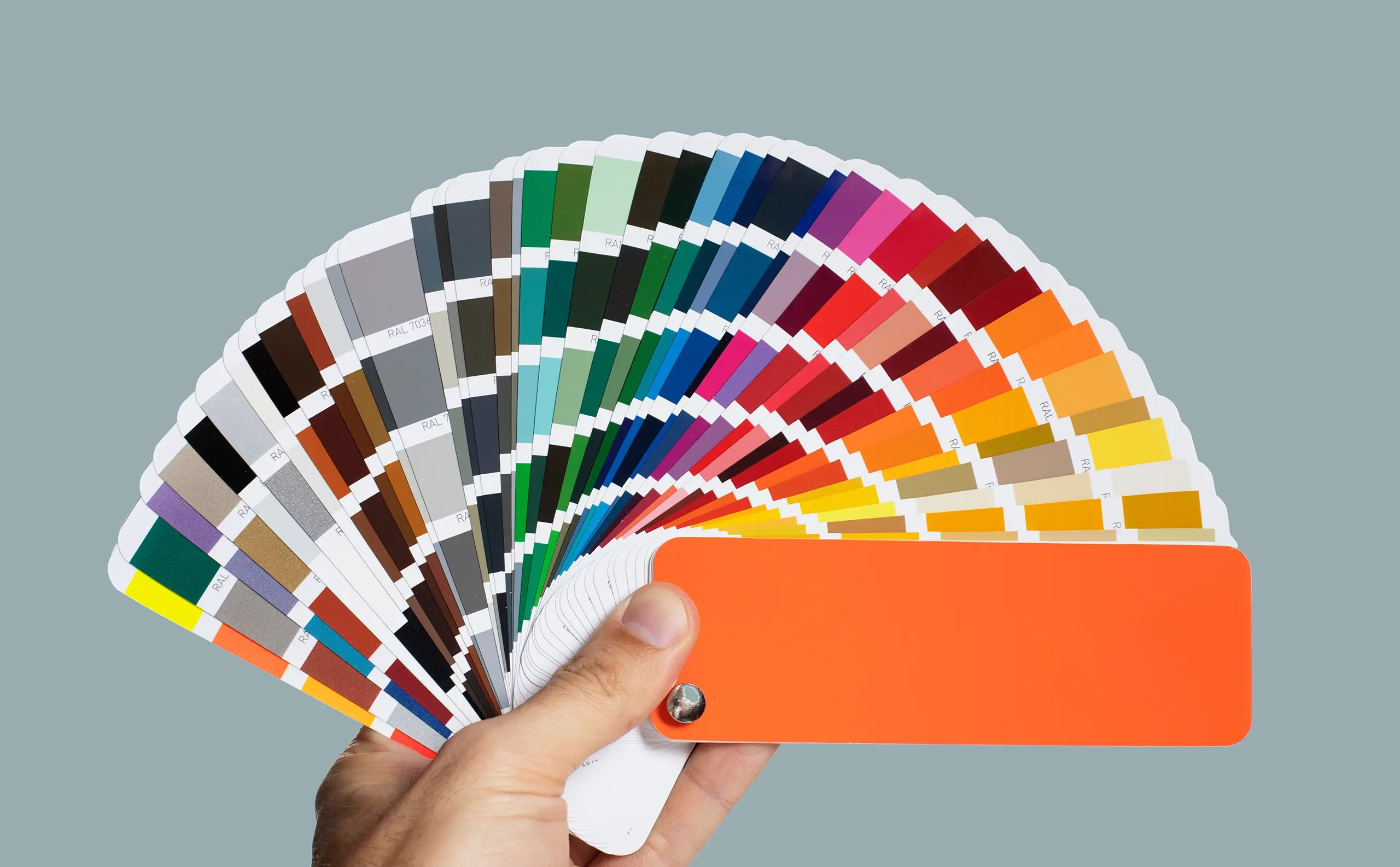 Bespoke_Solutions_Customised_Colours - shutterstock_2253831469 - webp